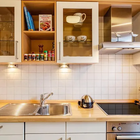 'am Gaensepfad' Hage